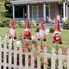 Ridota stakes inserted in soil, quick tool-free installation benefit