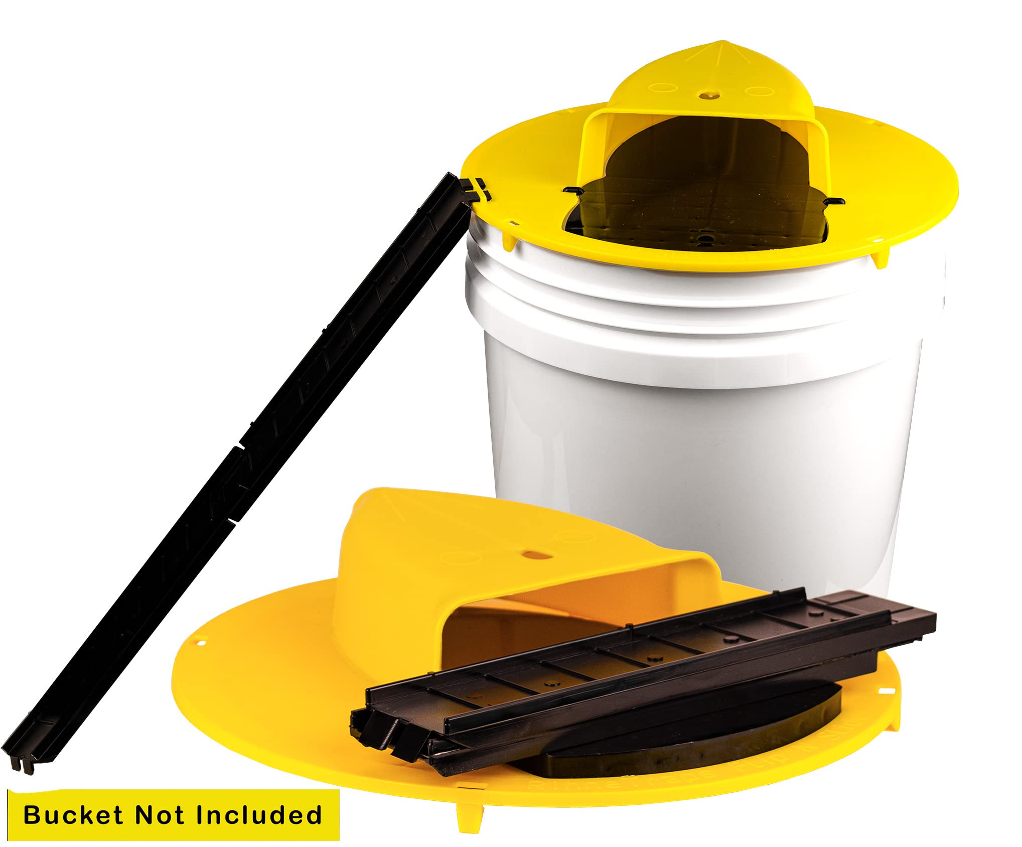 Interior bucket view with a captured mouse demonstrating RinneTraps multi-catch containment