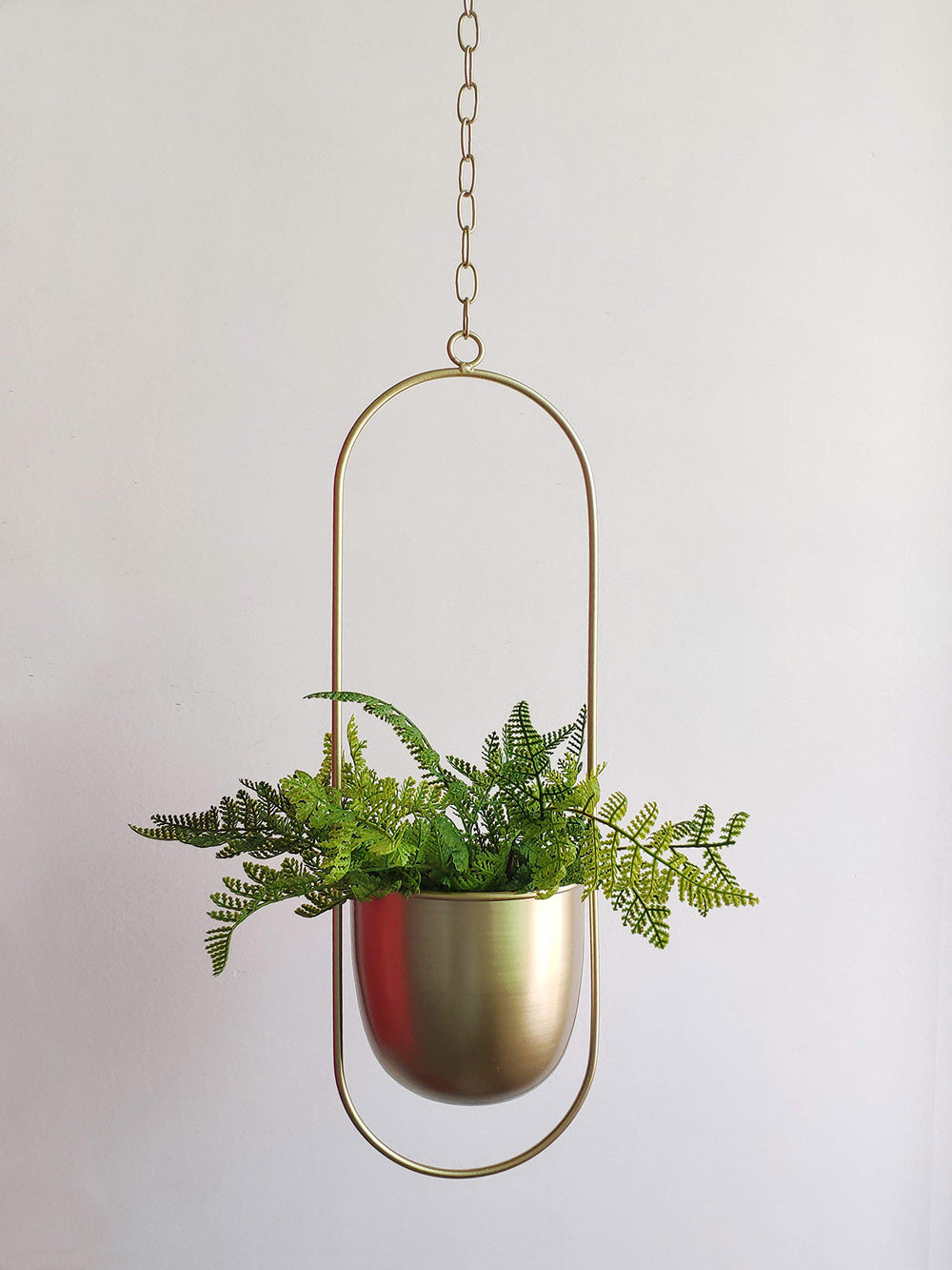 RISEON detailed shot of chain and hook providing secure support and ease of hanging