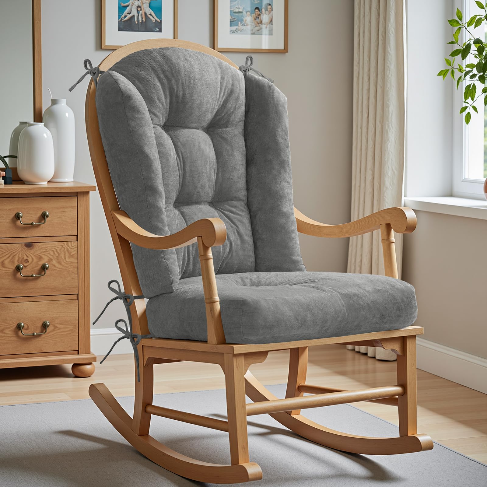 ROFIEJOX chenille texture close-up highlighting soft touch and breathable fabric benefit