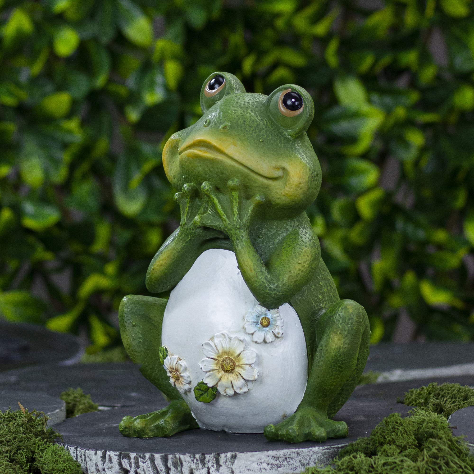 Roman frog side profile showing resin-stone texture and durable finish