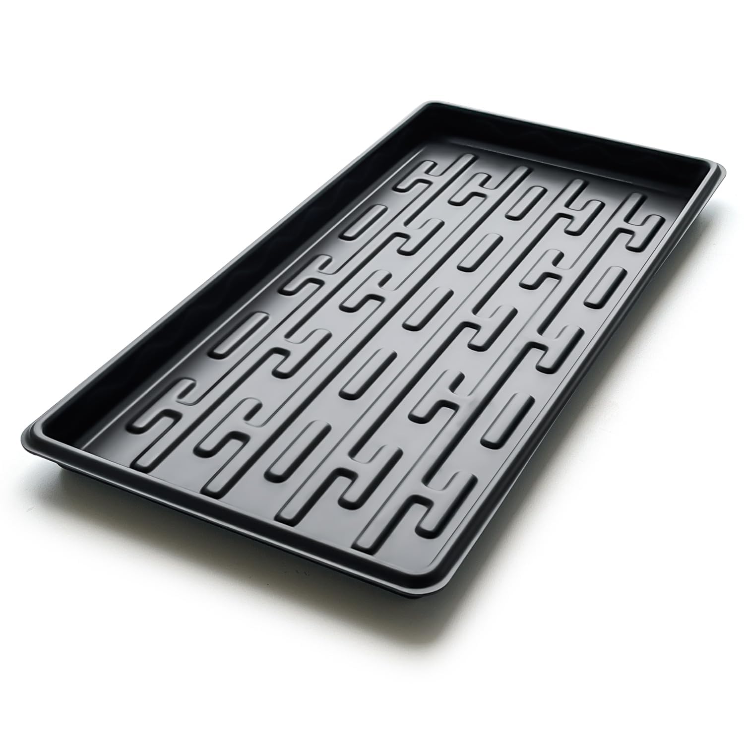 RooTrimmer tray of dense microgreens demonstrating optimal moisture control and growth