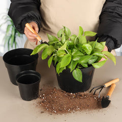RooTrimmer close-up of thick rim and durable plastic offering secure handling