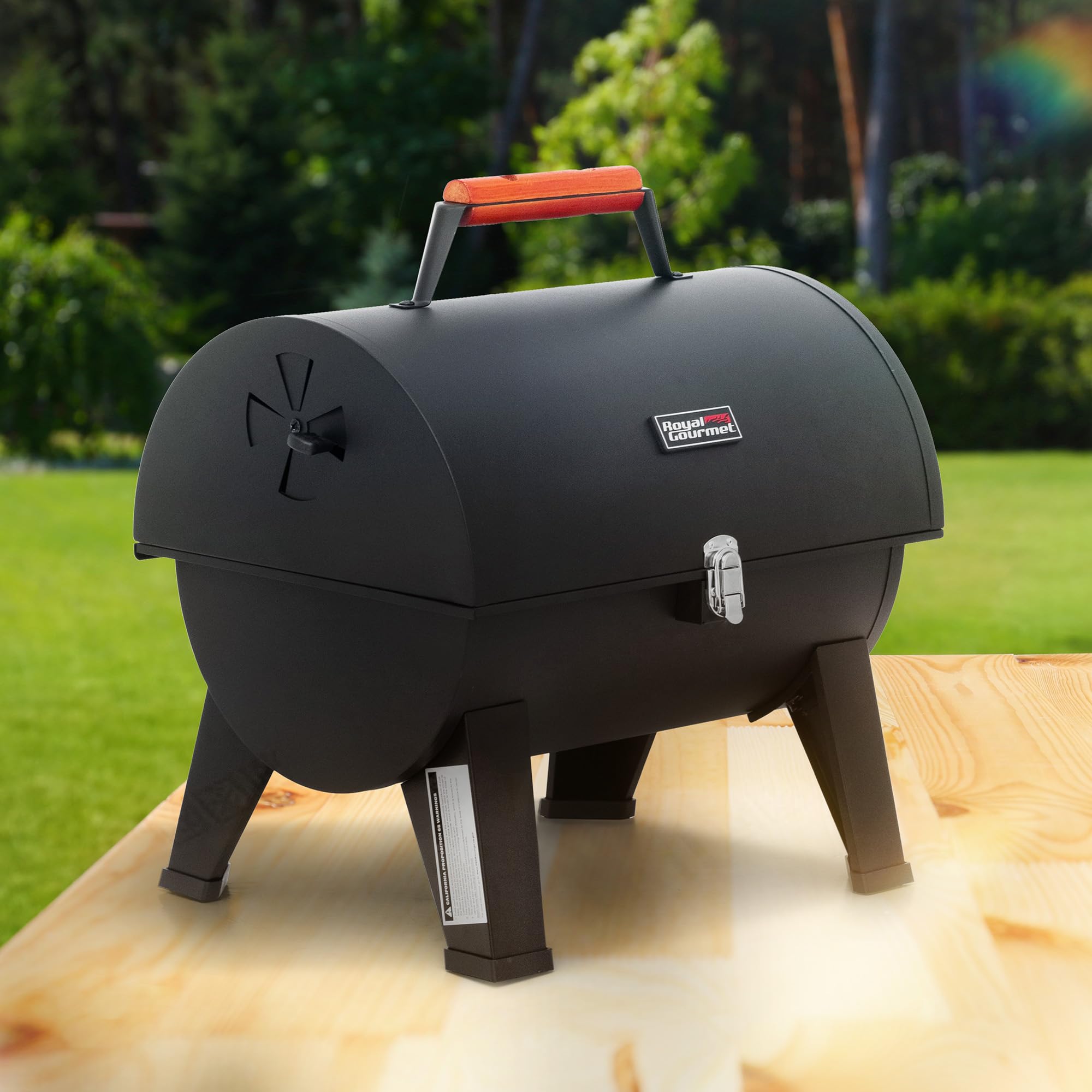 Royal Gourmet lid opened converted to upper grilling zone for extra capacity