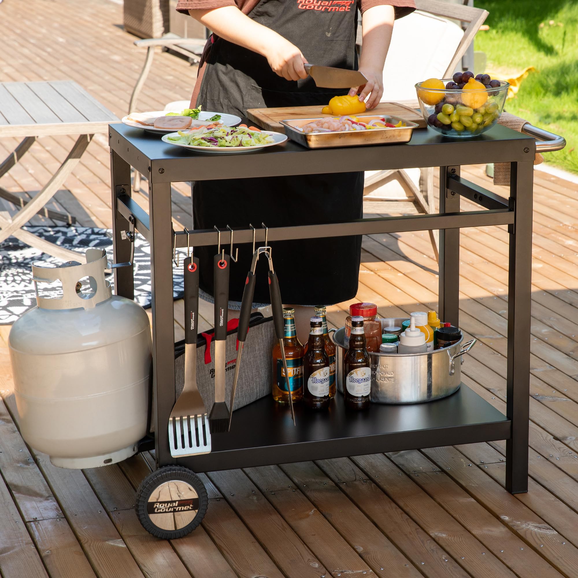 Royal Gourmet scale comparison showing cart dimensions and appliance fit guidance