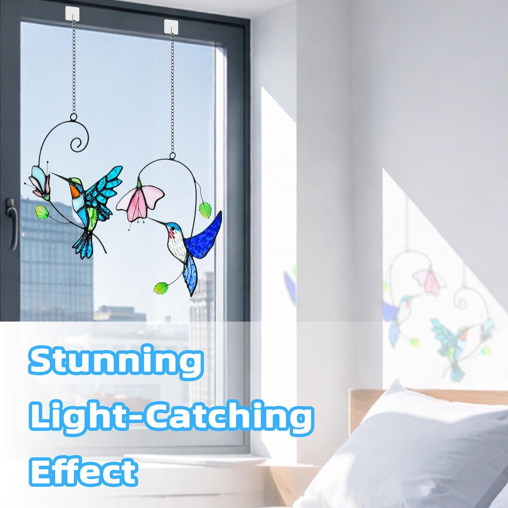 Royxen metal chain and clear hook detail showing easy and secure hanging