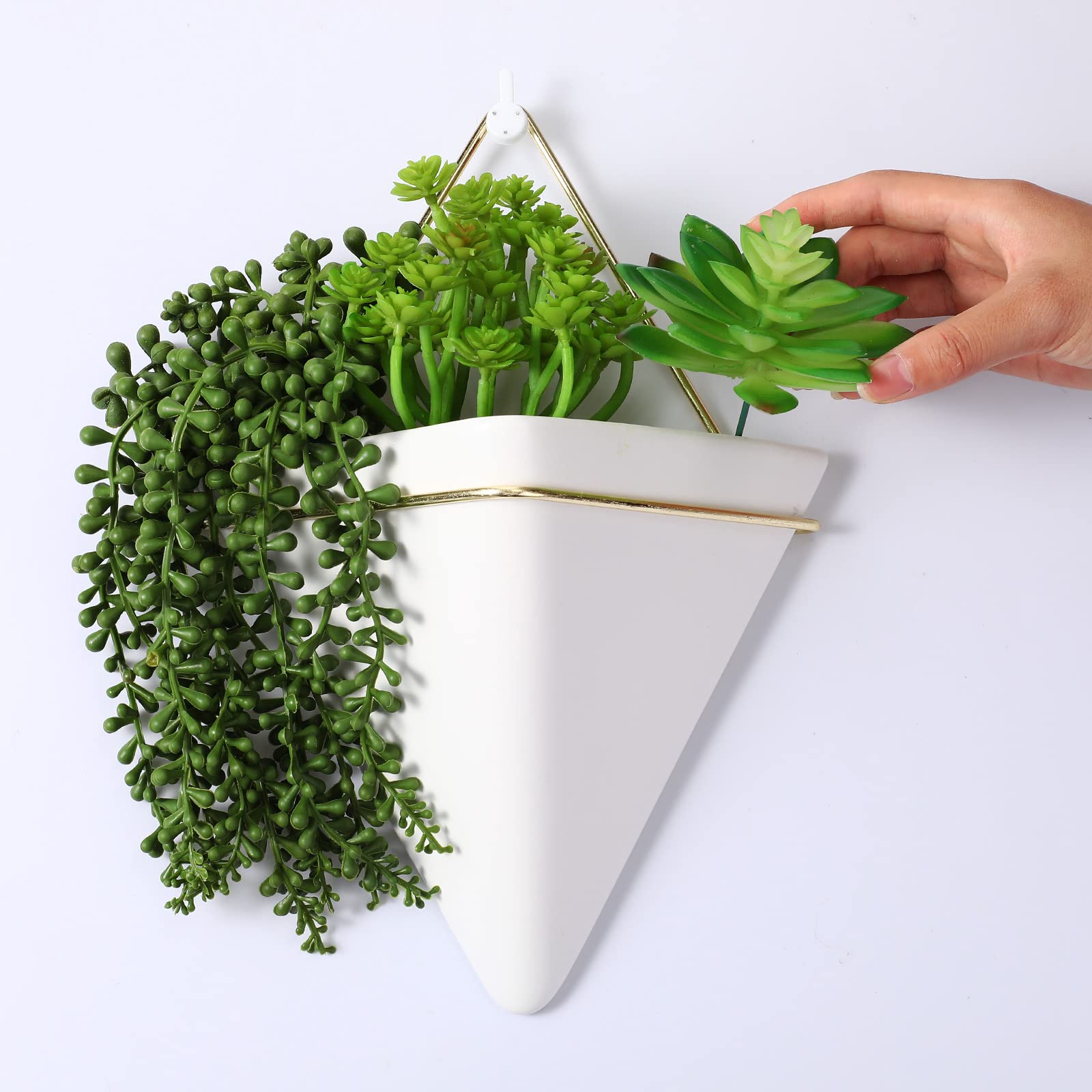 Rtteri planters side-by-side on table to show sizes and help placement planning