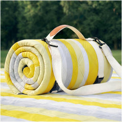 RYCHIC front view showing blanket full spread and roomy coverage