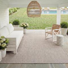 SAFAVIEH Courtyard close-up of power-loomed weave highlighting texture and low pile benefit
