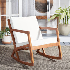 SAFAVIEH Vernon eucalyptus grain close-up highlighting natural wood durability