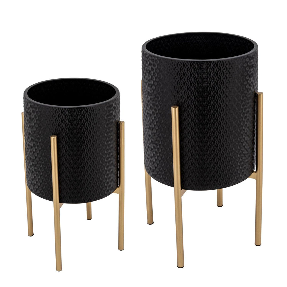 Sagebrook Home detail of metal stand and rim highlighting sturdy support and polish