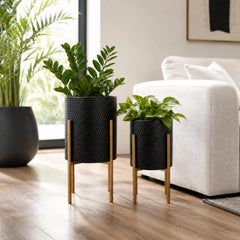 Sagebrook Home close-up of ceramic texture and gold metal finish for refined detail