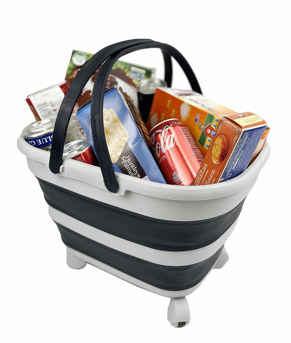 SAMMART basket in picnic setting showing portability and outdoor convenience