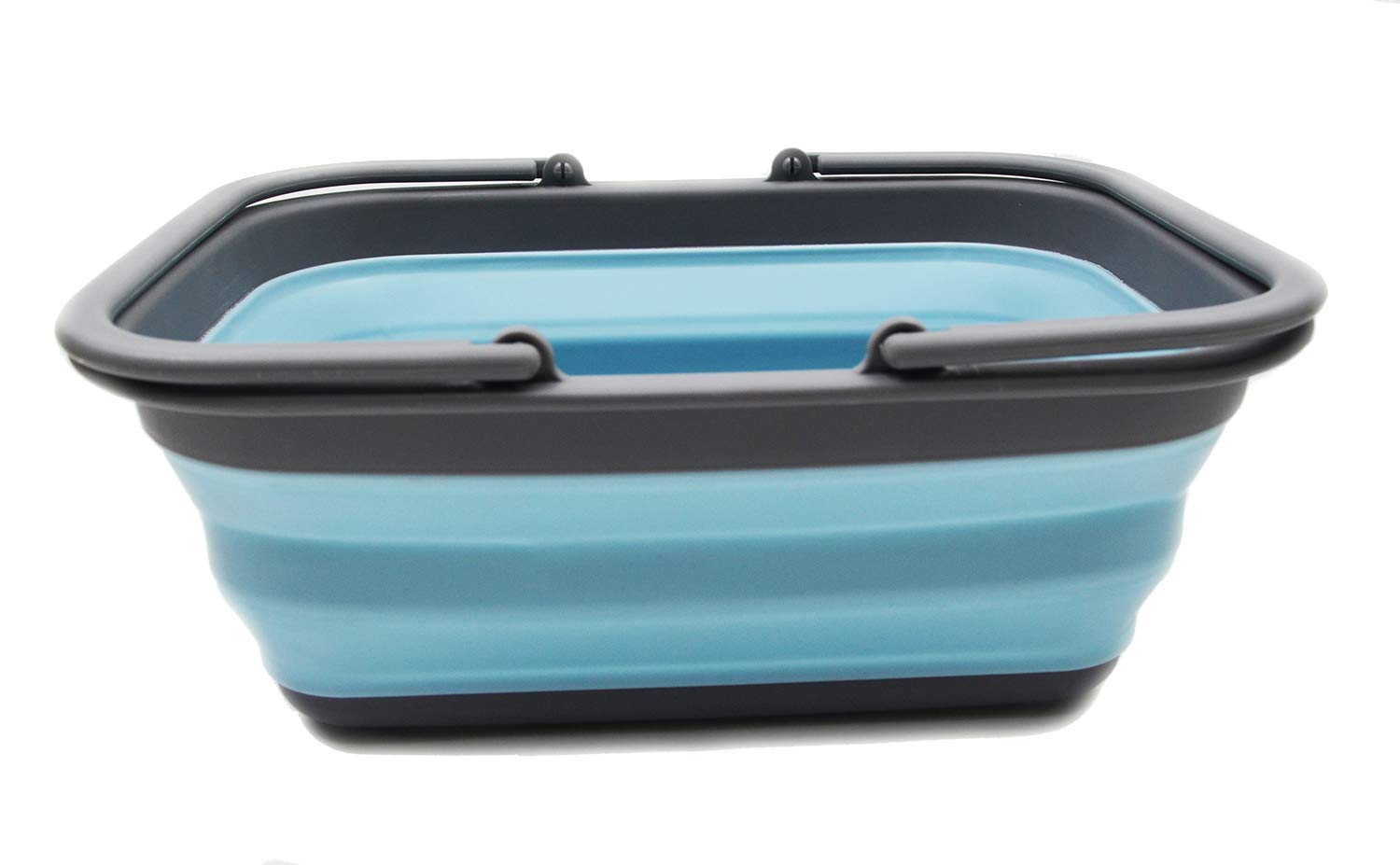 SAMMART top view filled with picnic items demonstrating portable capacity