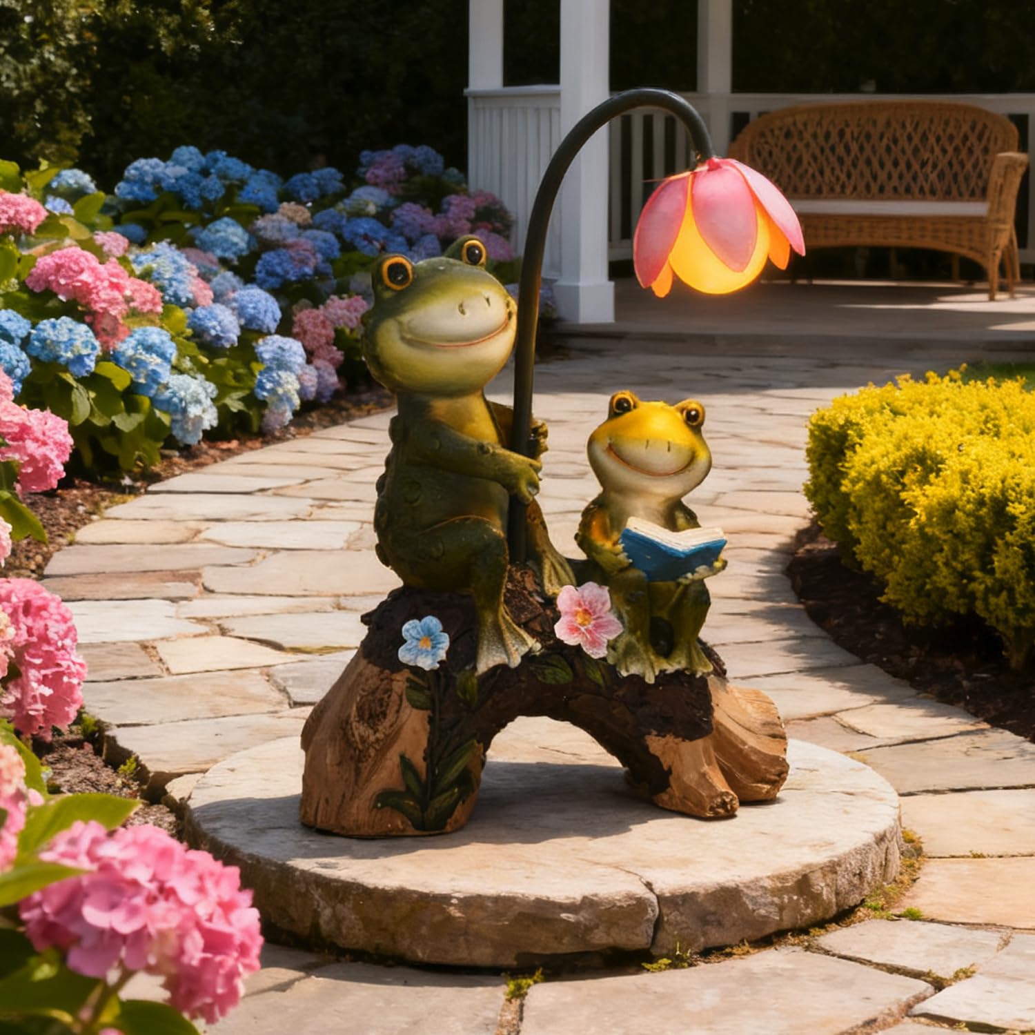 SAMPU CRAFT night glow from solar lotus lamp creating warm ambiance