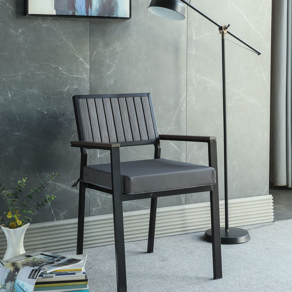 SAMTY lifestyle image on balcony dining set enhancing outdoor comfort