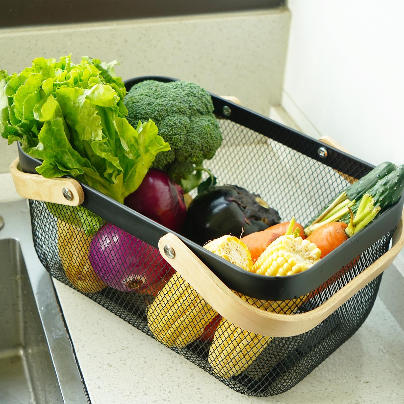 SANHSEHOME basket on picnic table demonstrating versatile storage and display use