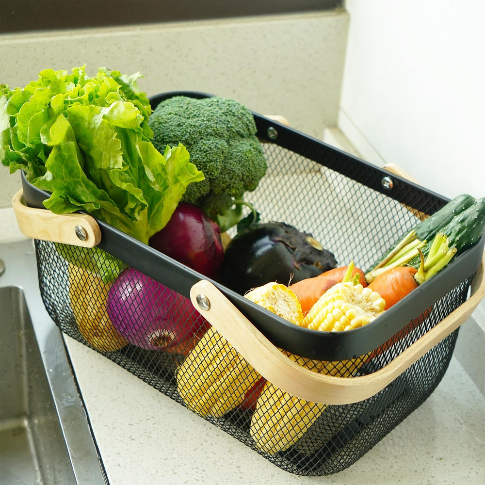 SANHSEHOME basket on picnic table demonstrating versatile storage and display use