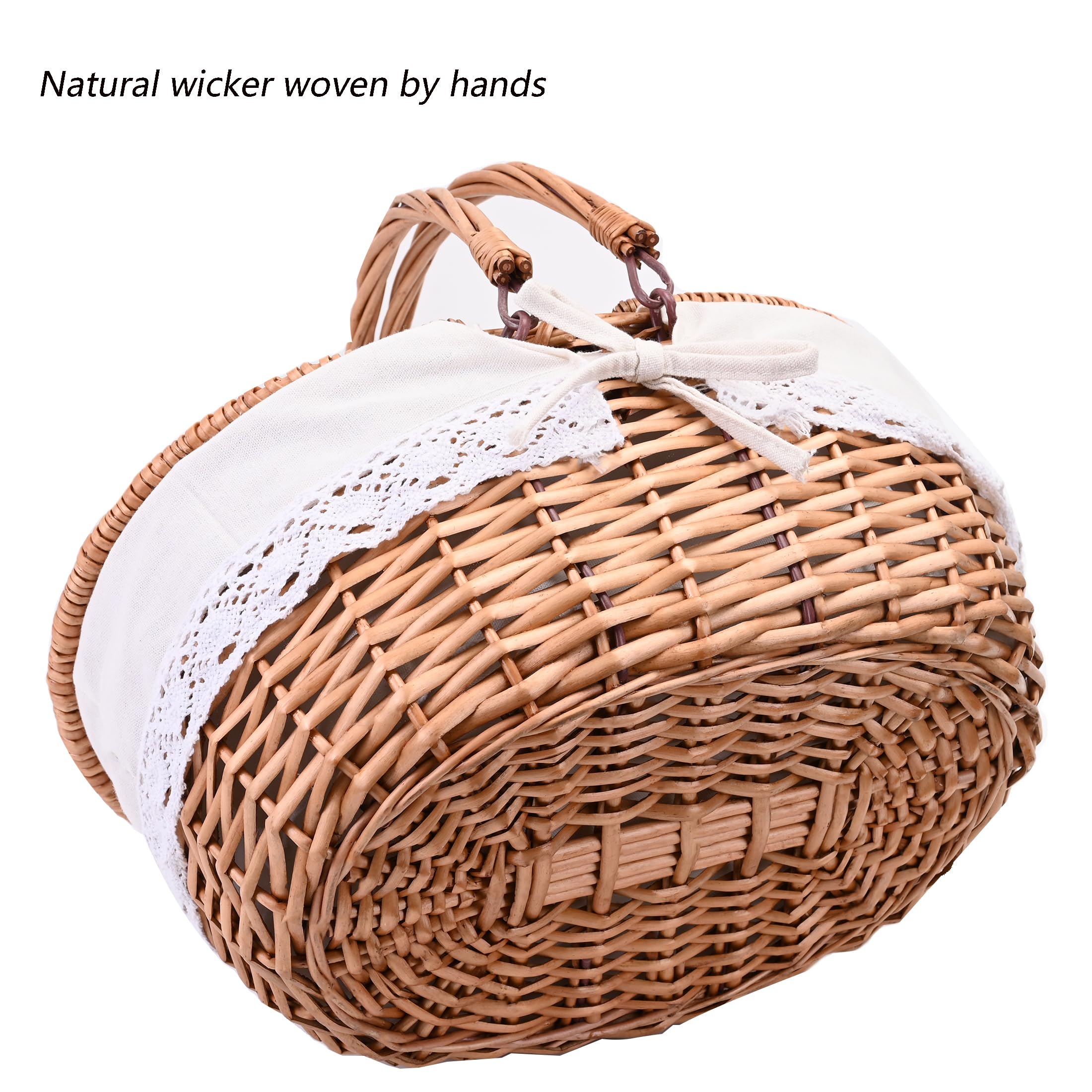 SatisInside interior with removable lace-trim liner showing easy-clean benefit