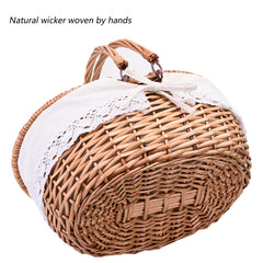 SatisInside interior with removable lace-trim liner showing easy-clean benefit
