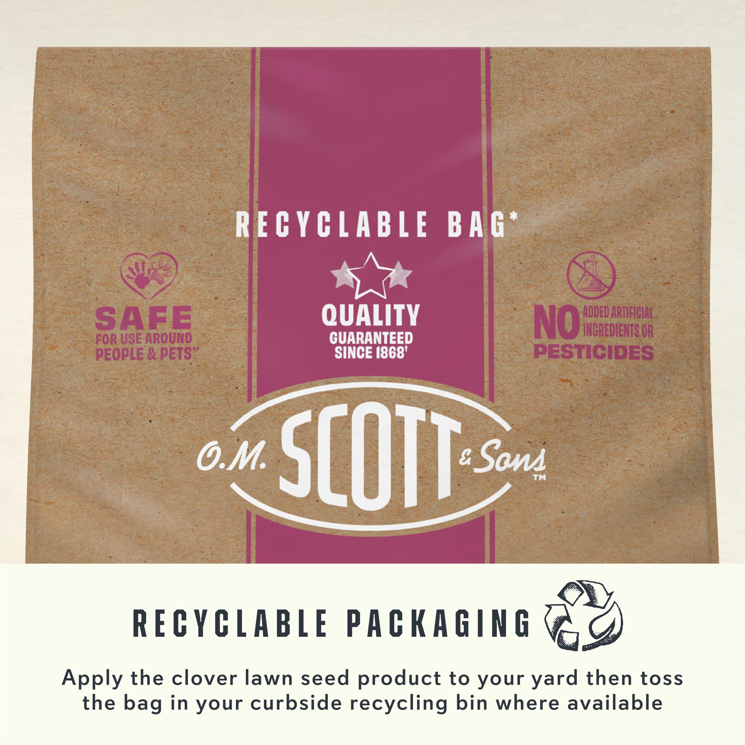 Scotts bolsa en entorno reciclable destacando el empaque sostenible