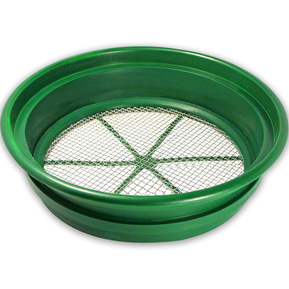 SE classifier front view green showing full rim and mesh for easy transport