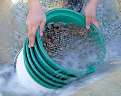 SE close-up stainless steel mesh detail showing accurate apertures and rust-resistant benefit