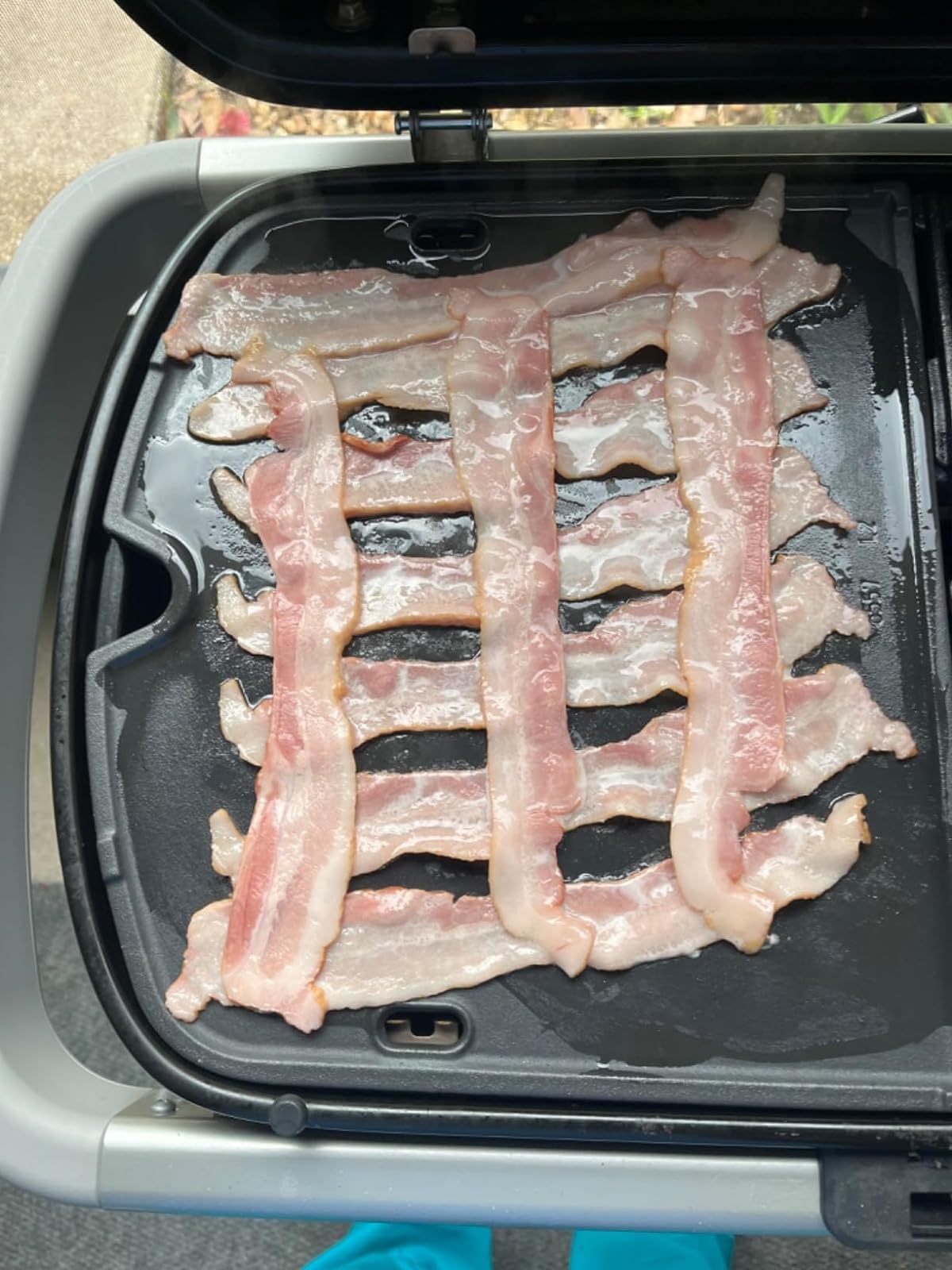 SearCook griddle edge and thickness showing heat retention benefit