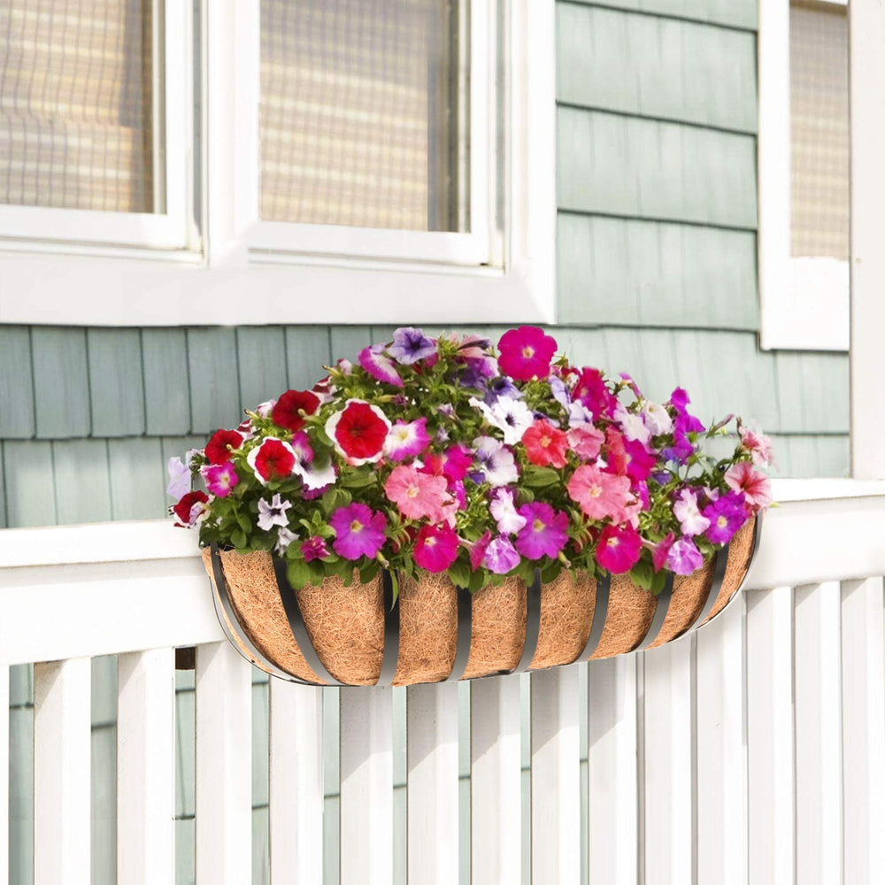 Sekcen black powder coat finish showing rust-resistant outdoor protection benefit