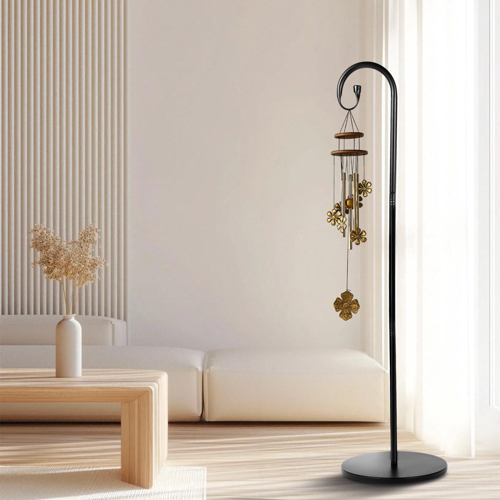 Sekcen demonstrating height adjustment for versatile indoor or outdoor positions