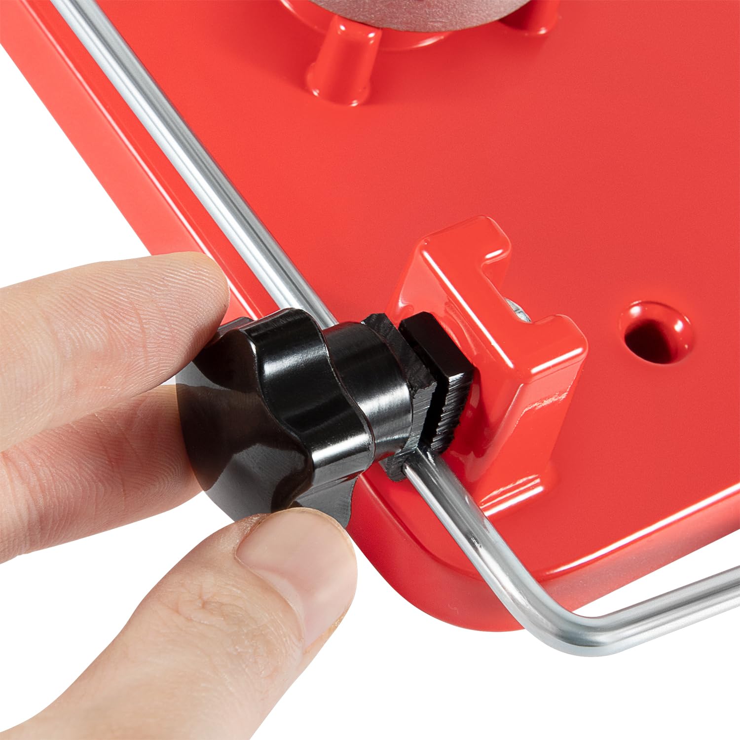 sevencow in workshop lifestyle scene showing practical use and faster blade maintenance