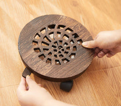 SINOBEST caster close-up showing 360-degree swivel for smooth multidirectional rolling