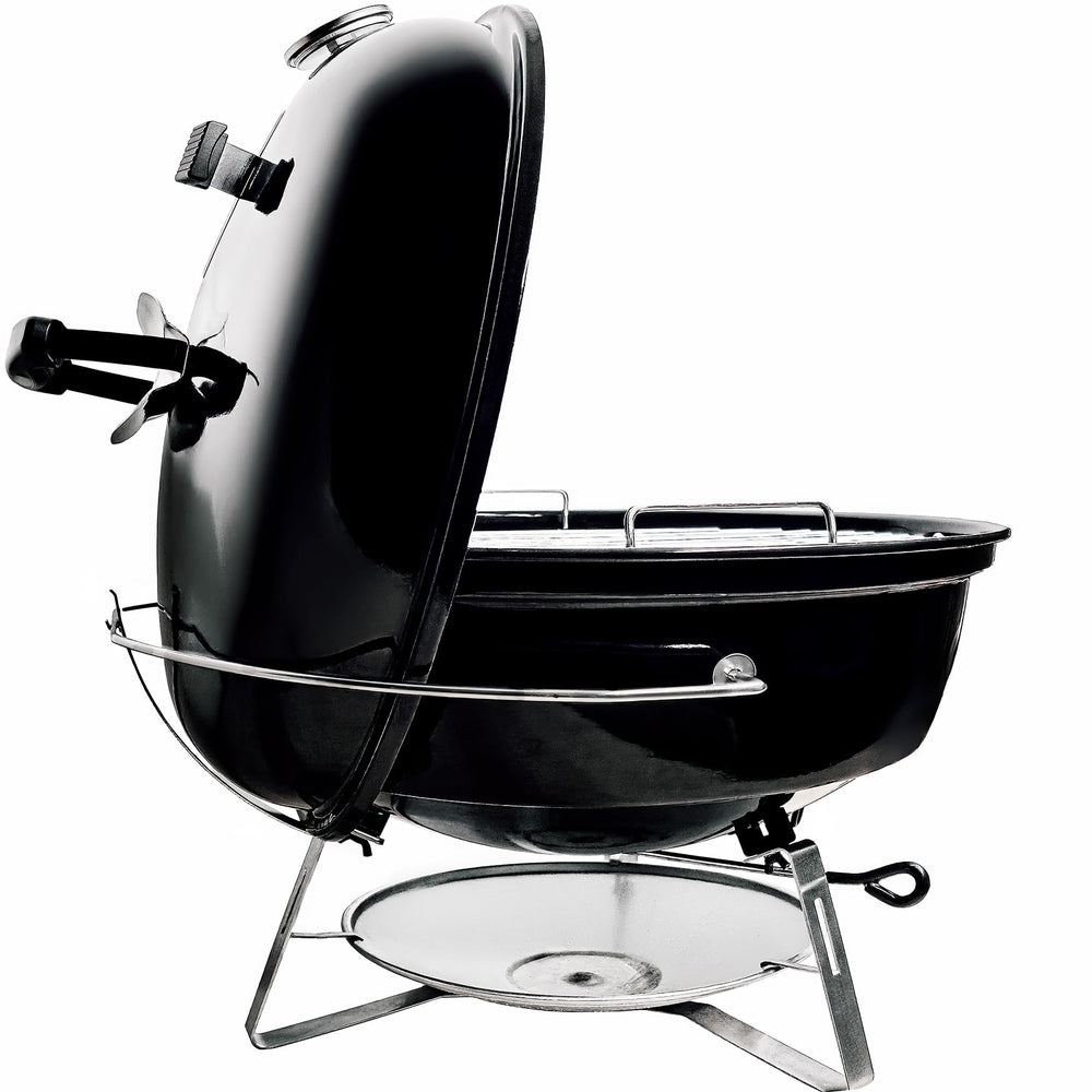Slow 'N Sear charcoal basket close-up highlighting heat control benefit
