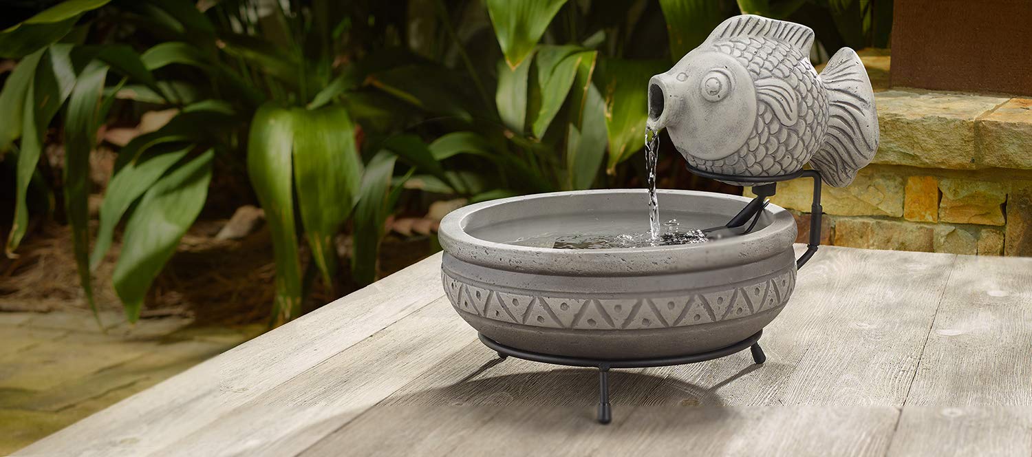 Smart Solar Marin low-voltage pump and filter included, keeps water flowing efficiently