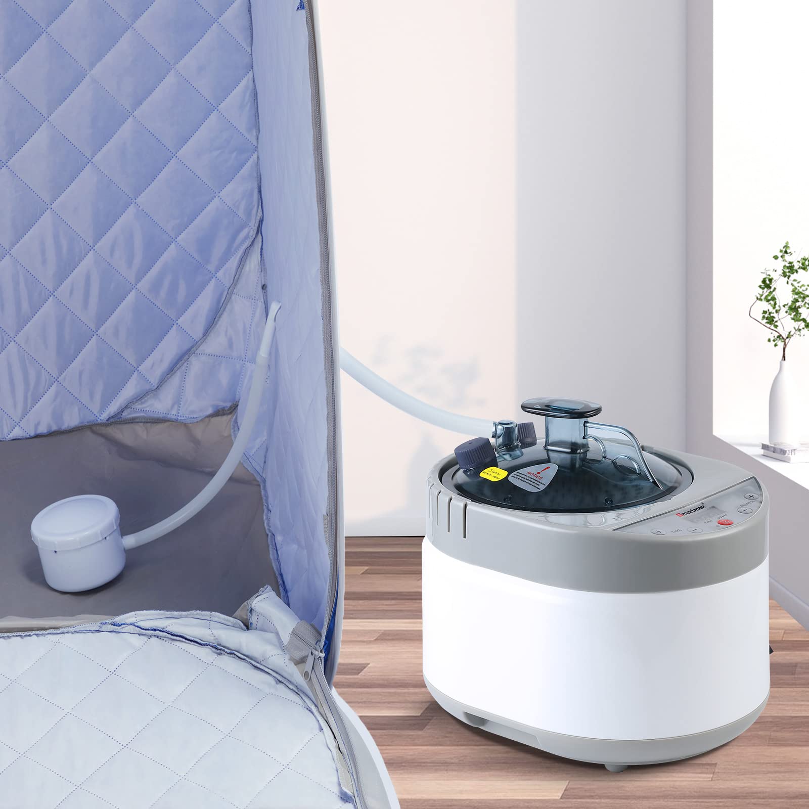 Smartmak accessories packed inside for tidy transport and safe storage