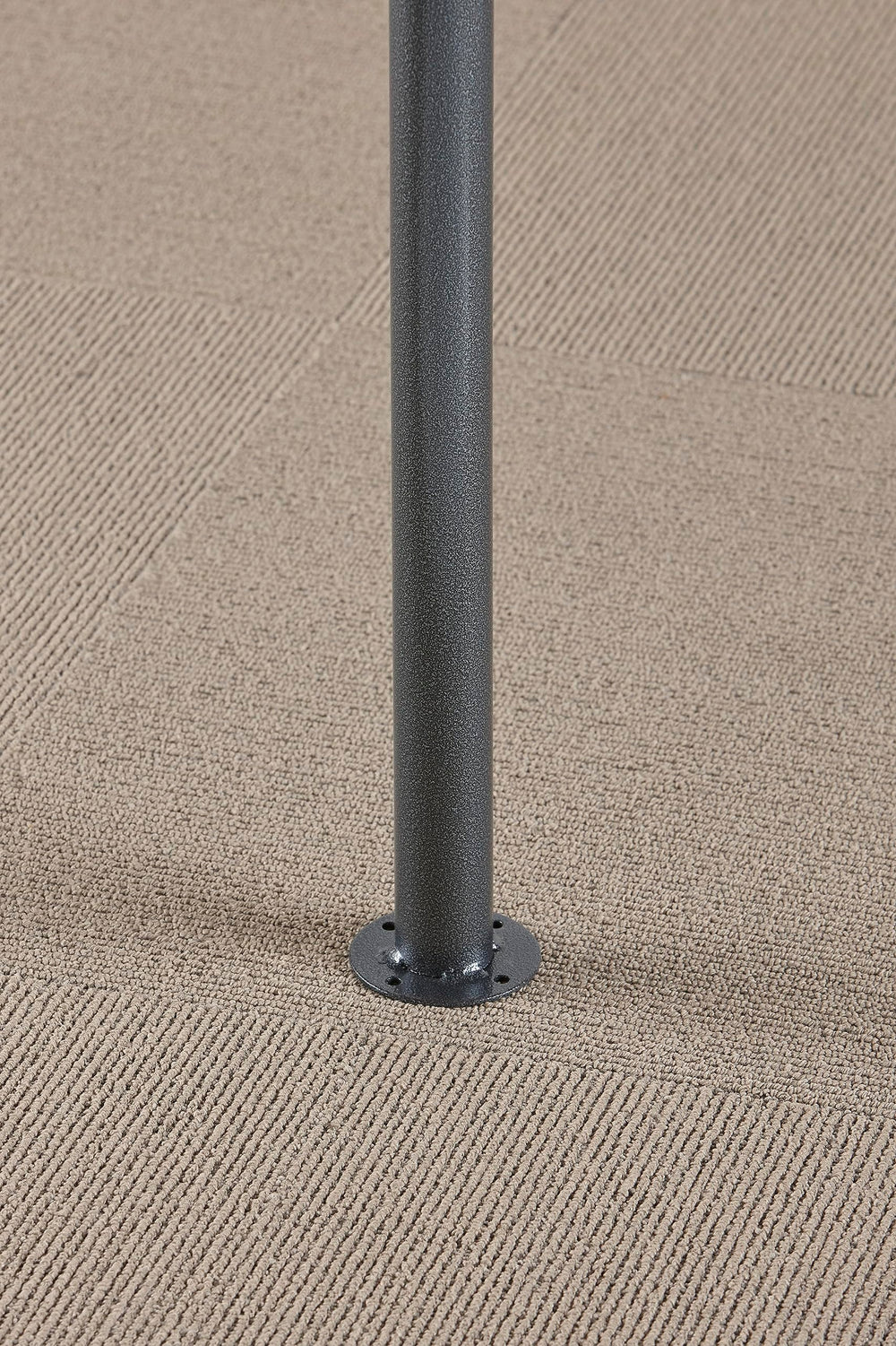 Sojag winter support post side profile next to gazebo showing added stability benefit