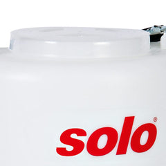 SOLO 421 padded cross-shoulder strap detail for all-day comfort benefit