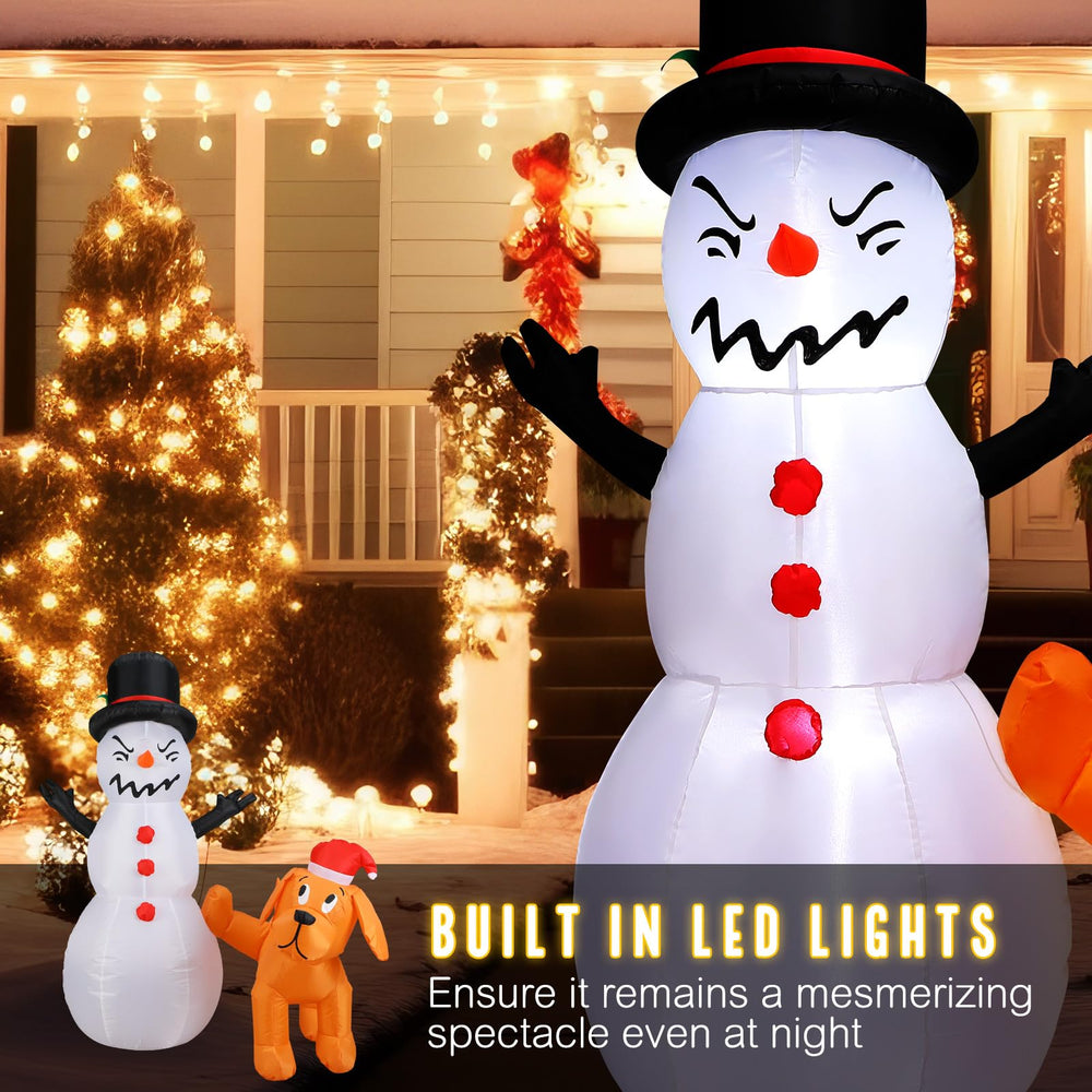 Sonwyoung lit at night with LEDs creating warm festive ambiance