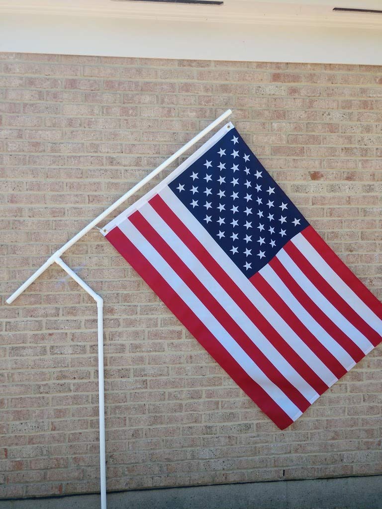 Spinner Flag at a tailgate showing portable setup attracting attention