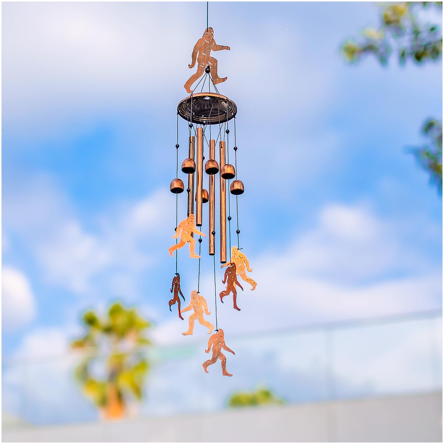 SRDJXY chime on porch demonstrating outdoor décor and ambiance