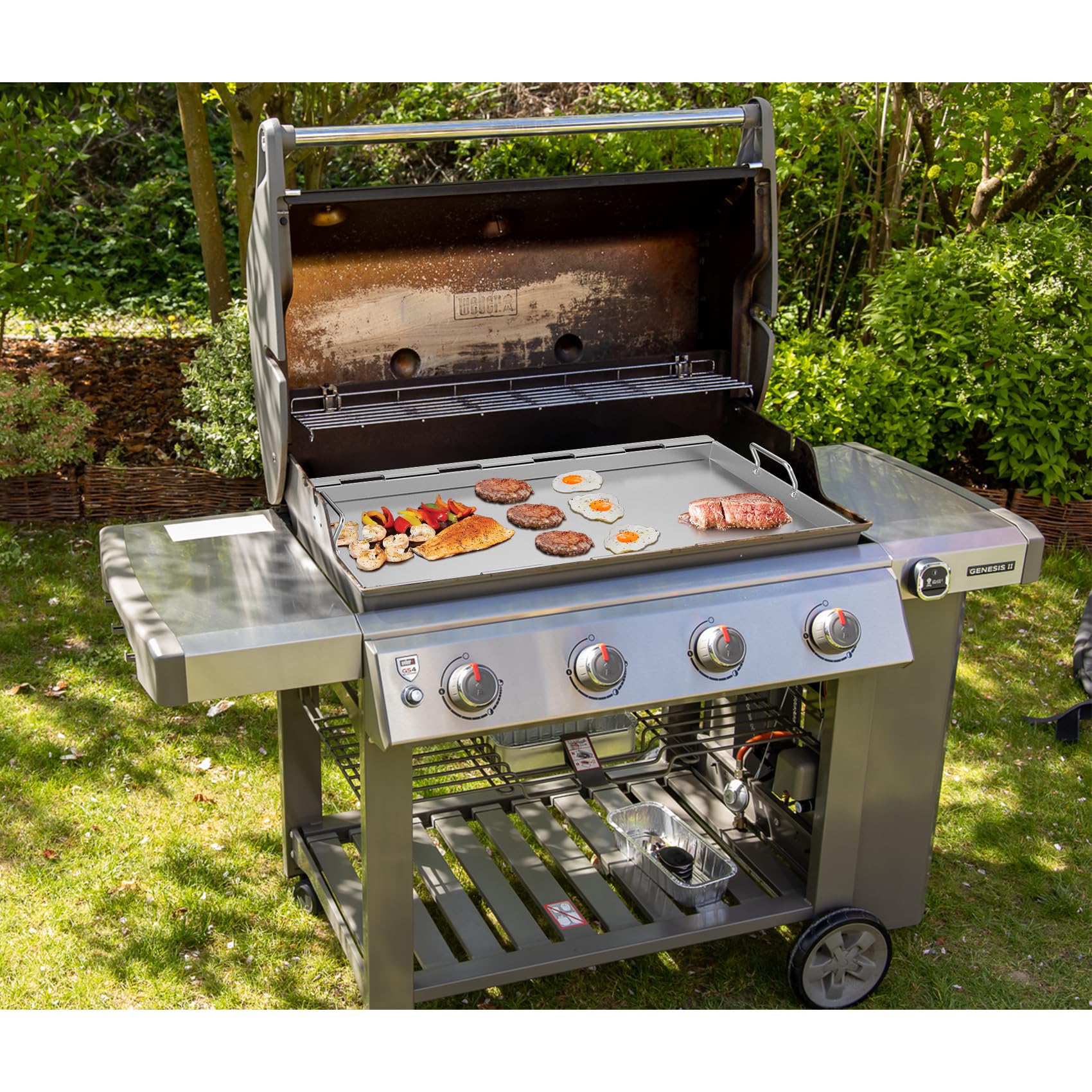 Stanbroil edge with grease channel close-up showing drip control and cleaner grilling benefit