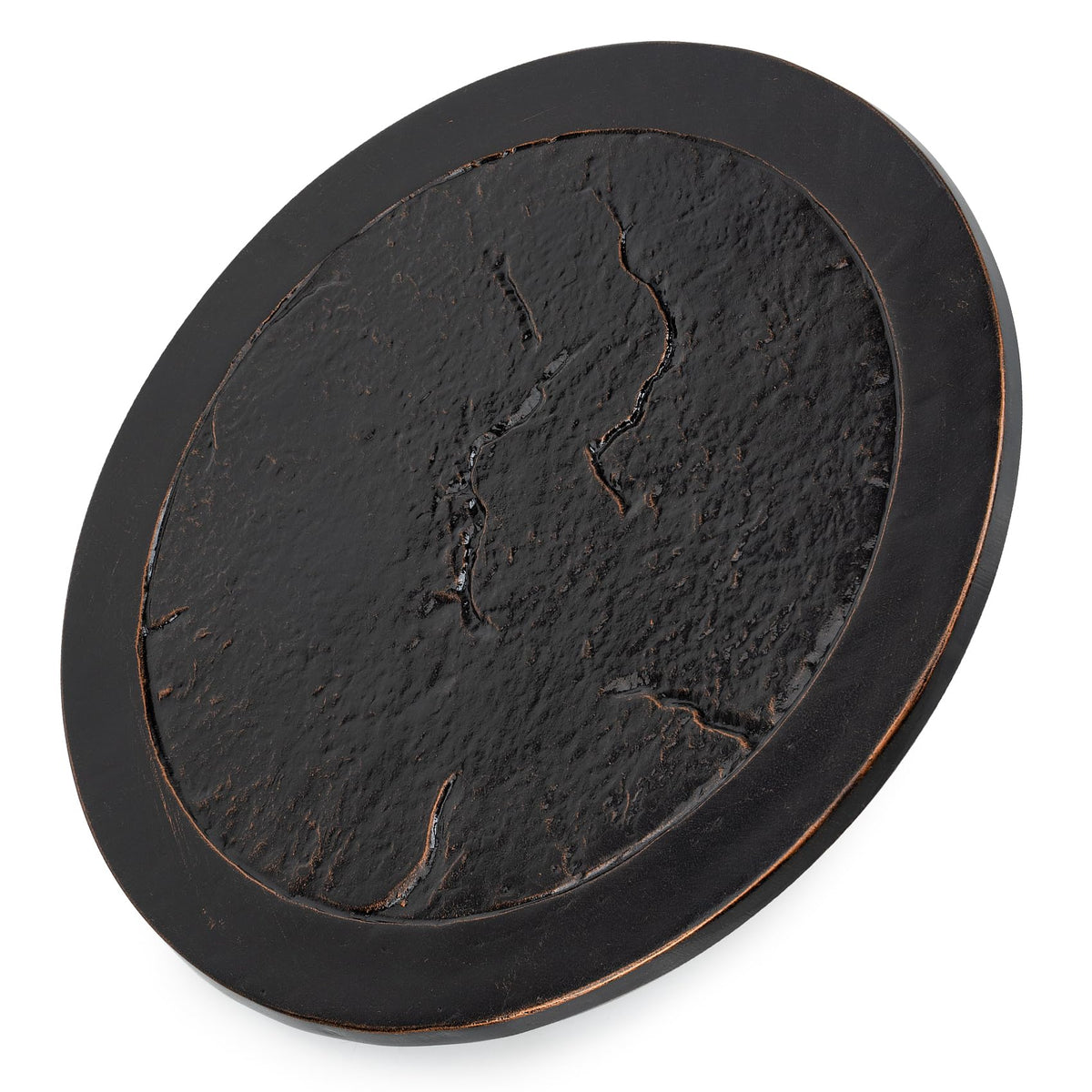 Stanbroil front view of lid protecting fire pit, shows clean finish and protection