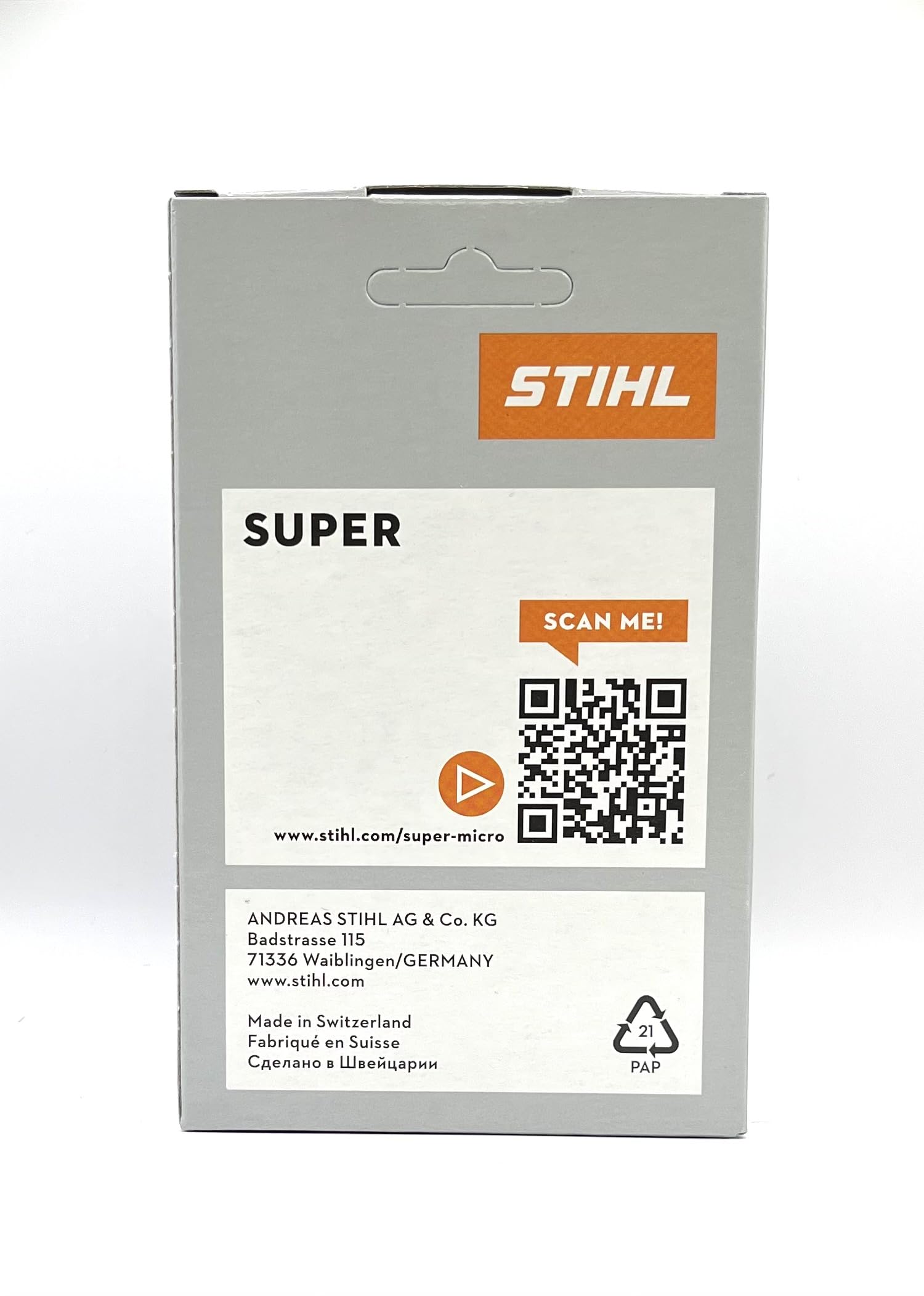 Stihl chain close-up of cutter teeth and rivets highlighting durable cutting geometry