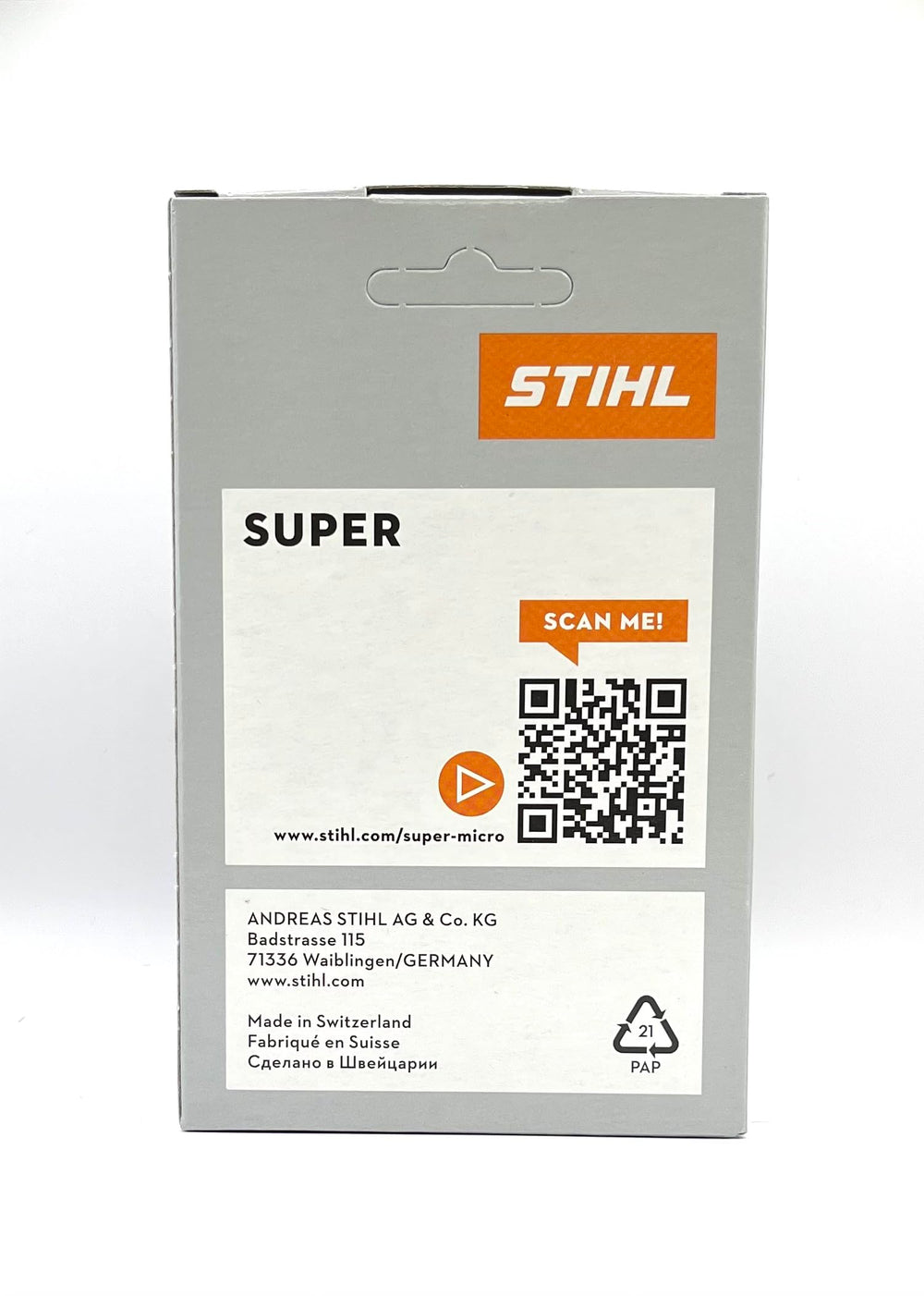 Stihl chain close-up of cutter teeth and rivets highlighting durable cutting geometry