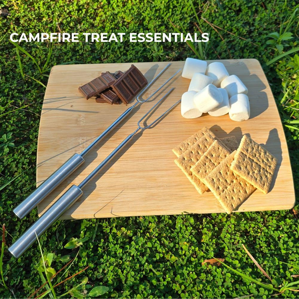 SUMPRI fork holding hot dog above campfire for safe outdoor cooking