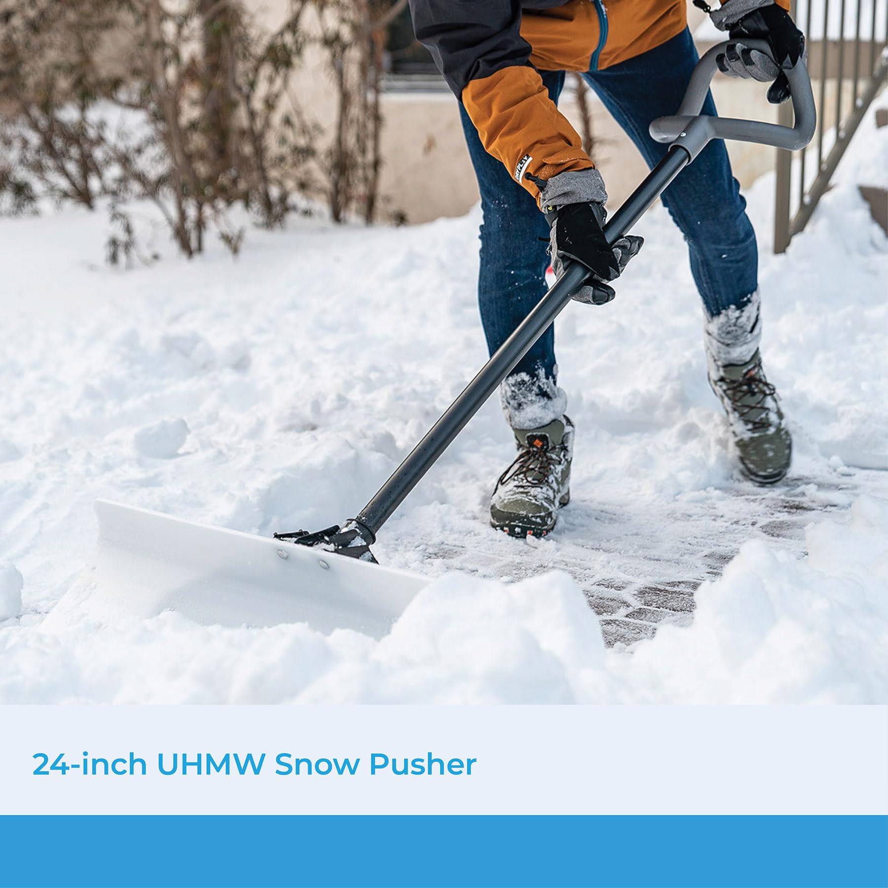 Suncast close-up of graphite non-stick blade surface, reduces snow clinging