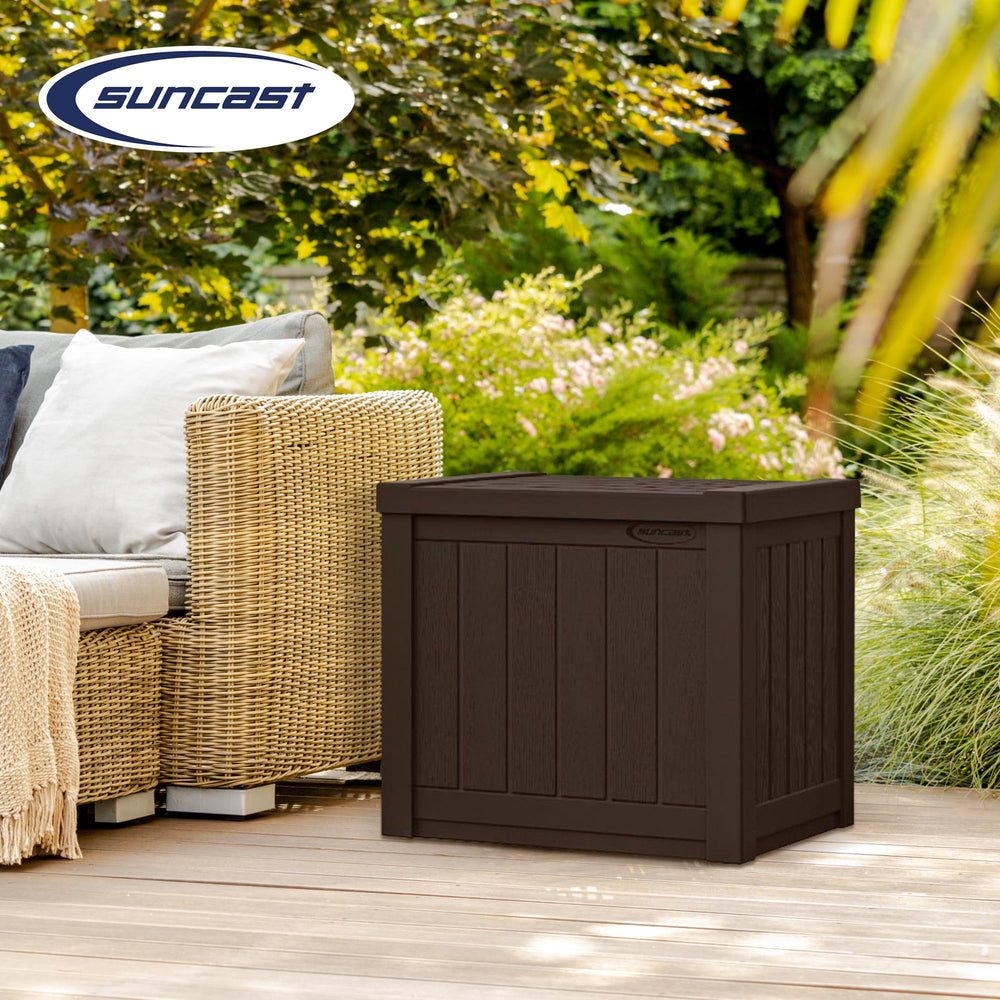 Suncast resin texture detail showing durable material and UV resistance