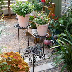 Sungmor top tray holding a large pot demonstrating secure support and size fit