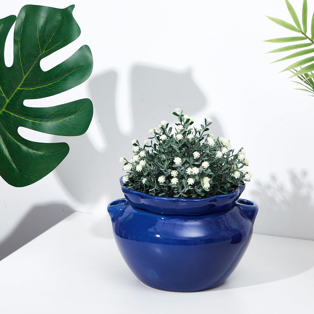 Sunnychicc hand next to pot for scale showing compact 7.5-inch size convenience