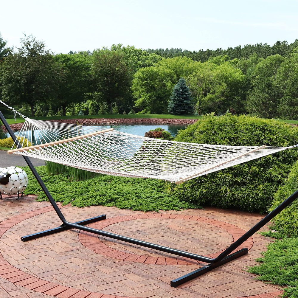 Sunnydaze two people reclining in hammock illustrating 450 lb capacity and comfort